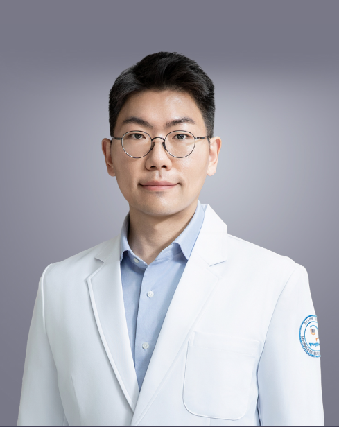 Dr. Hwang Yoon-seop